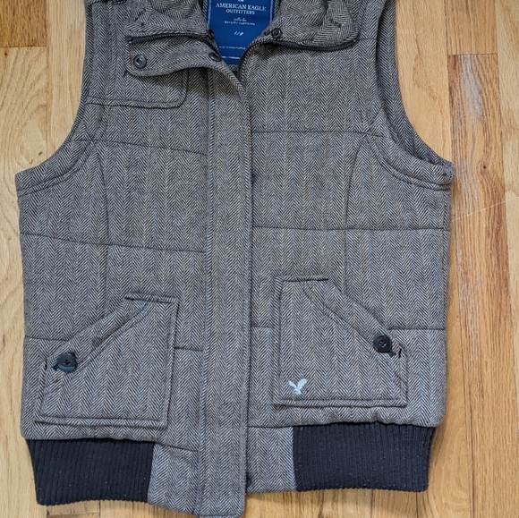 American Eagle Women's Large Brown Vest - Picture 6 of 8